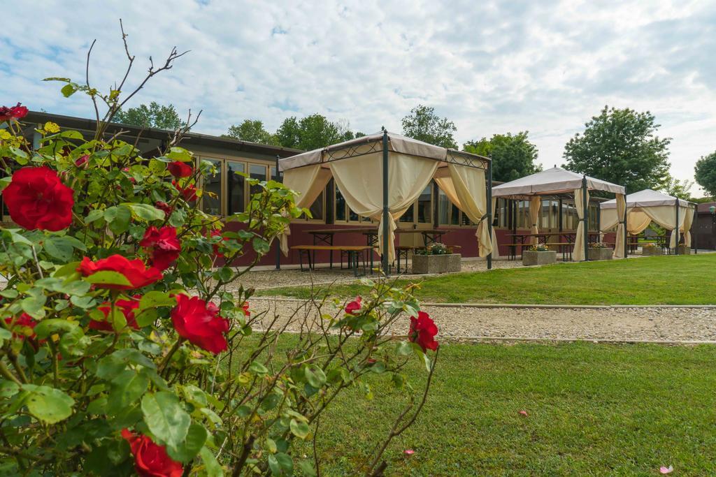 Teòr Ristorante Albergo Al Donatore מראה חיצוני תמונה