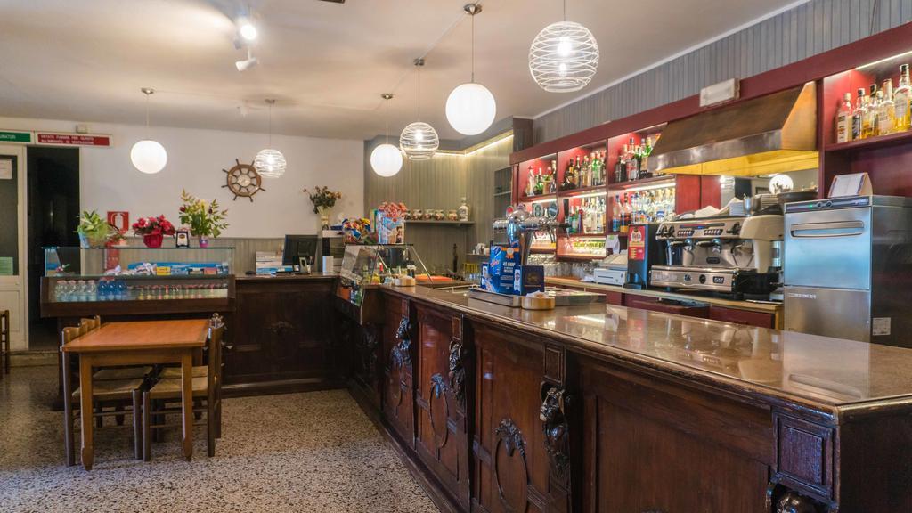 Teòr Ristorante Albergo Al Donatore מראה חיצוני תמונה